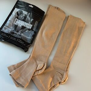 COMPRESSION SOCKS ~ NEW ~ w/zipper 2 pairs/toeless/knee highs